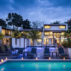https://bluebay-villas-doradas.comcaribbean.com