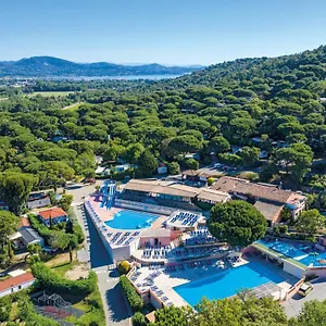**** Camping Montana Parc - Golfe De St Tropez - Maeva Frankrijk
